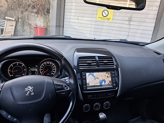 Peugeot 4008 10 of 15