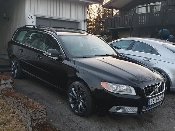 Volvo V70 18 of 30