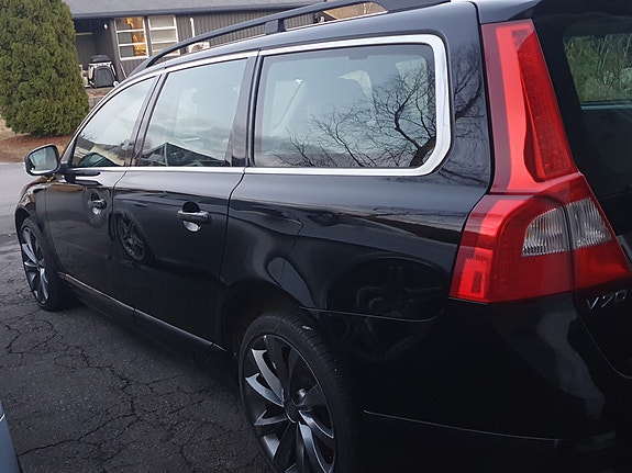 Volvo V70 16 of 30