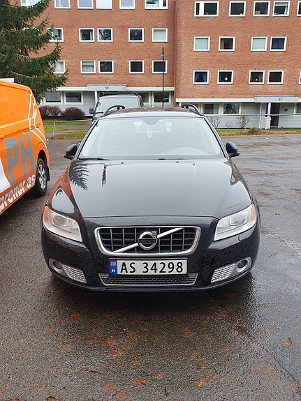 Volvo V70 10 of 30