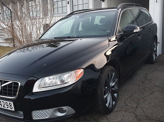 Volvo V70 15 of 30