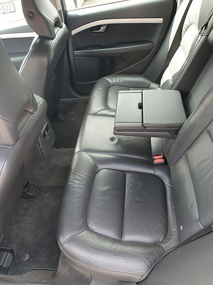 Volvo V70 24 of 30