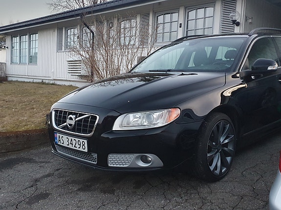 Volvo V70 17 of 30