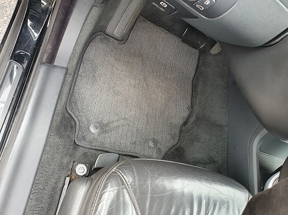 Volvo V70 30 of 30