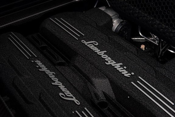 Lamborghini Revuelto 20 of 30