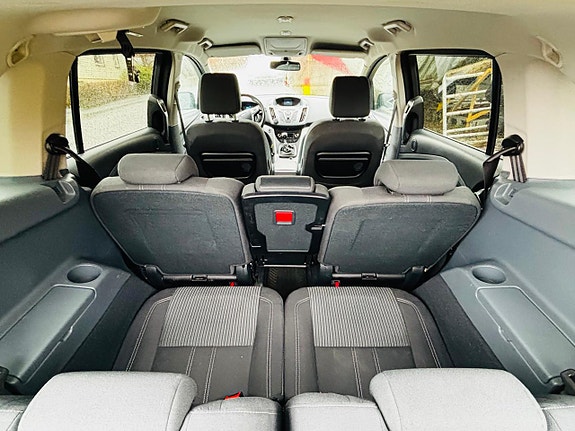 Ford Grand C-MAX 14 of 30