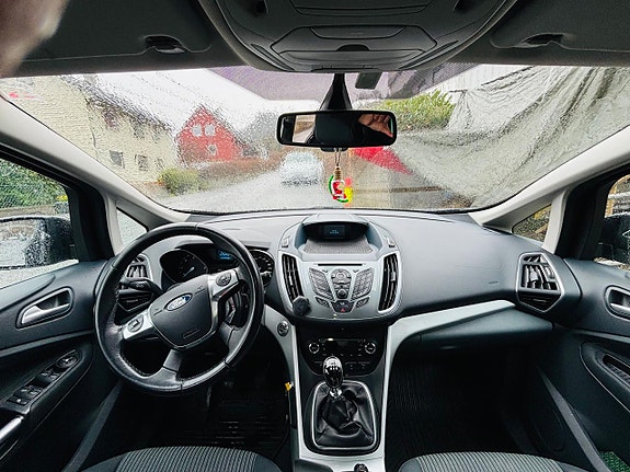 Ford Grand C-MAX 17 of 30