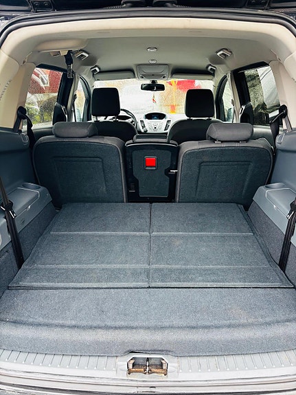 Ford Grand C-MAX 11 of 30