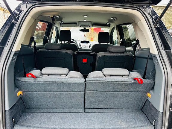 Ford Grand C-MAX 15 of 30