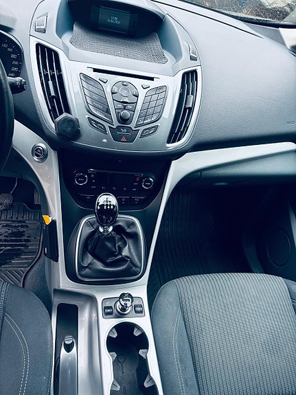 Ford Grand C-MAX 24 of 30
