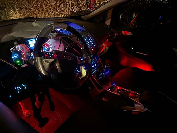Ford Grand C-MAX 26 of 30
