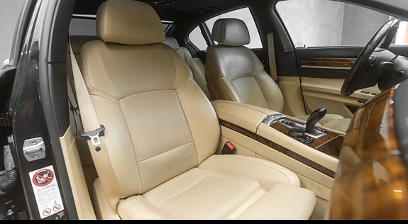 BMW 740d 6 of 10
