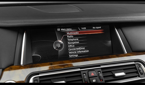 BMW 740d 8 of 10