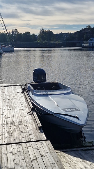 Phantom 21, Yamaha 300HK 3 of 5