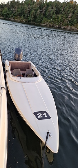 Phantom 21, Yamaha 300HK 5 of 5