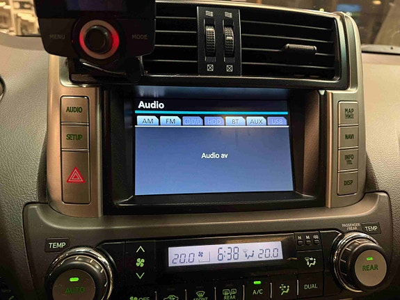 Toyota Land Cruiser 8 of 30