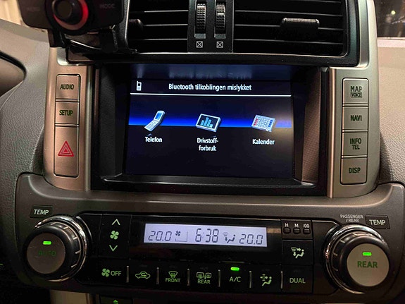 Toyota Land Cruiser 10 of 30