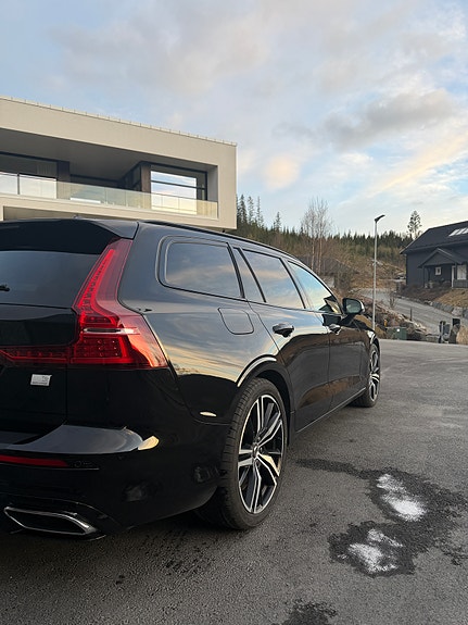 Volvo V60 3 of 19