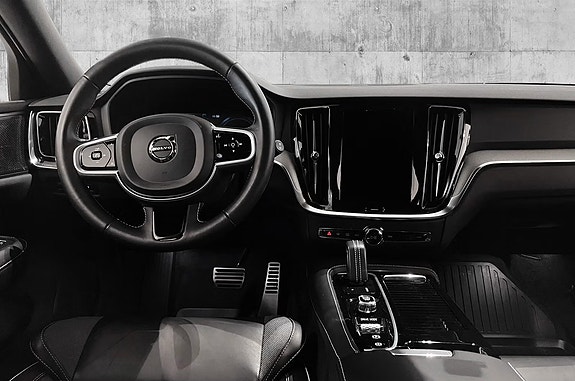Volvo V60 10 of 19