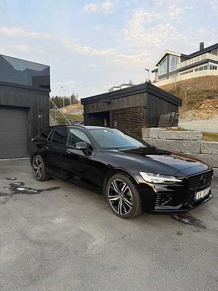Volvo V60 4 of 19