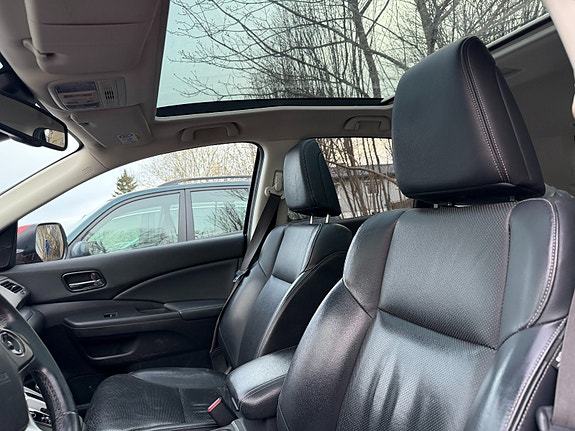 Honda CR-V 7 of 13