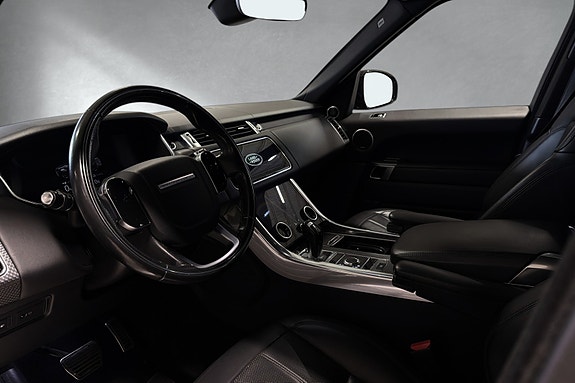 Land Rover Range Rover Sport 25 of 30