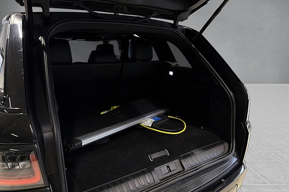 Land Rover Range Rover Sport 12 of 30