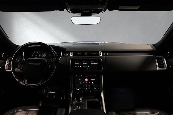 Land Rover Range Rover Sport 29 of 30