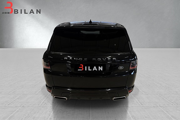 Land Rover Range Rover Sport 13 of 30