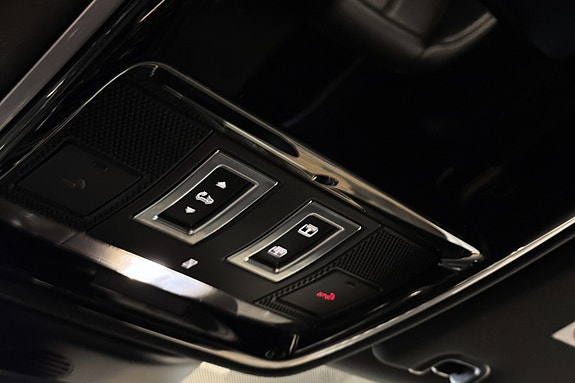 Land Rover Range Rover Sport 30 of 30