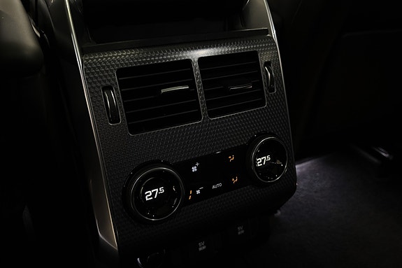 Land Rover Range Rover Sport 27 of 30
