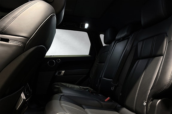 Land Rover Range Rover Sport 28 of 30