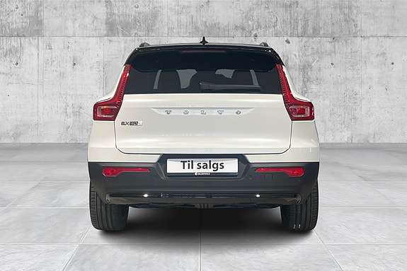 Volvo EX40 5 of 5