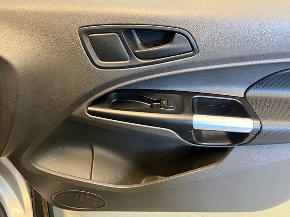 Ford Transit Connect 20 of 27