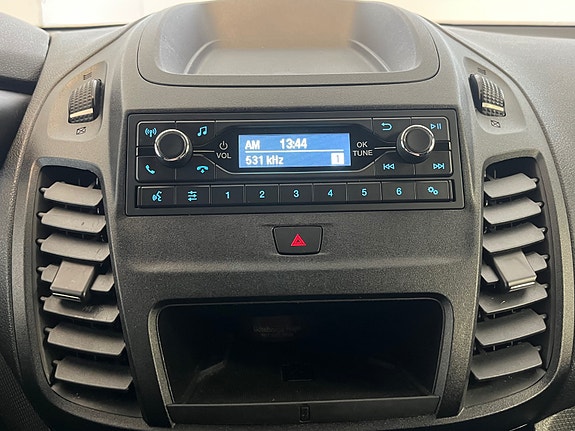 Ford Transit Connect 17 of 27