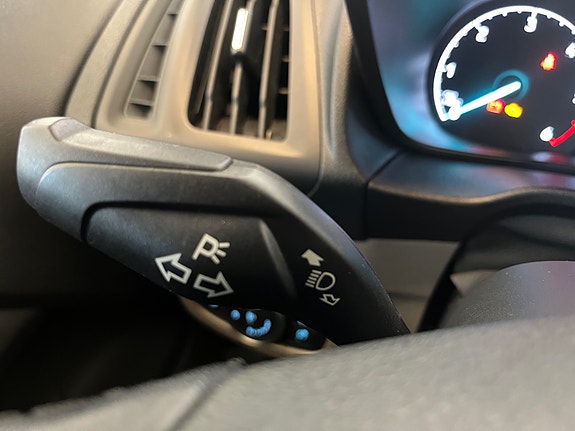 Ford Transit Connect 12 of 27
