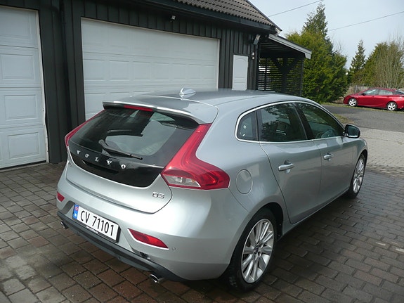 Volvo V40 10 of 19