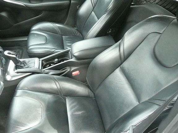 Volvo V40 13 of 19
