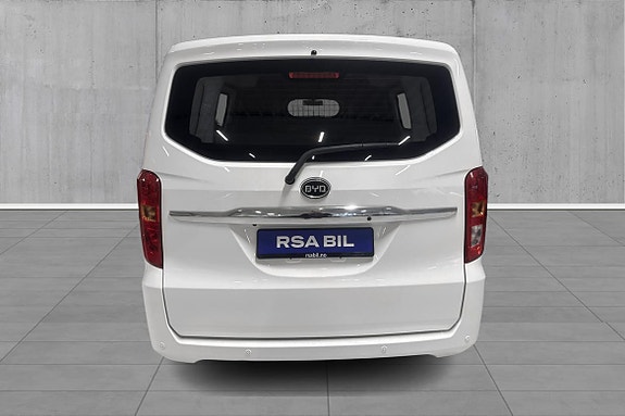 BYD T3 5 of 18