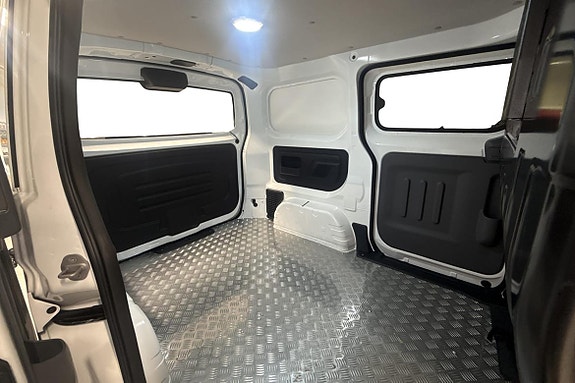 BYD T3 17 of 18
