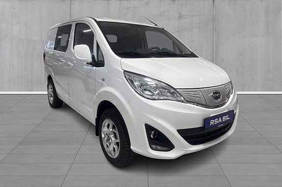 BYD T3 3 of 18