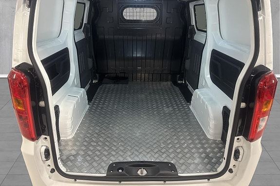 BYD T3 18 of 18