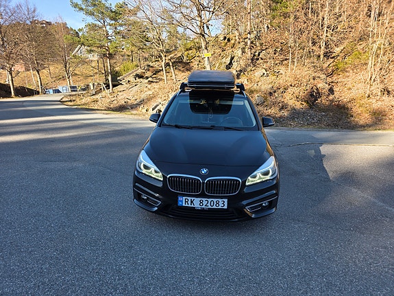 BMW 218d 6 of 24