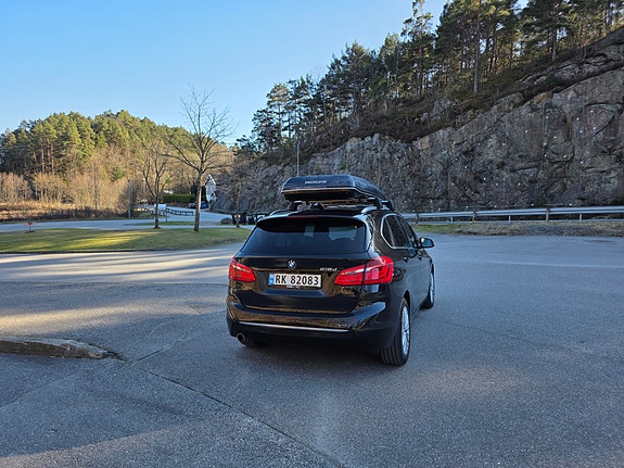 BMW 218d 10 of 24