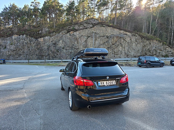 BMW 218d 11 of 24