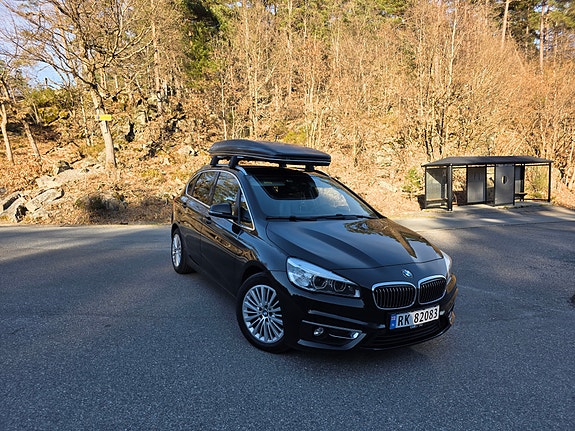 BMW 218d 2 of 24