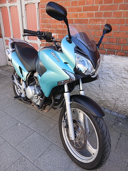 Honda XL 125 V Varadero 4 of 5