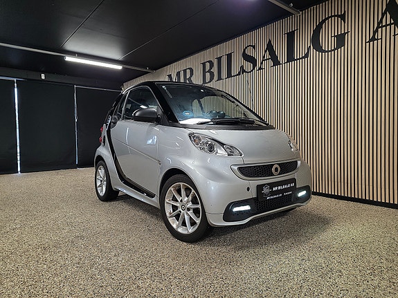 Smart Fortwo 2 of 5