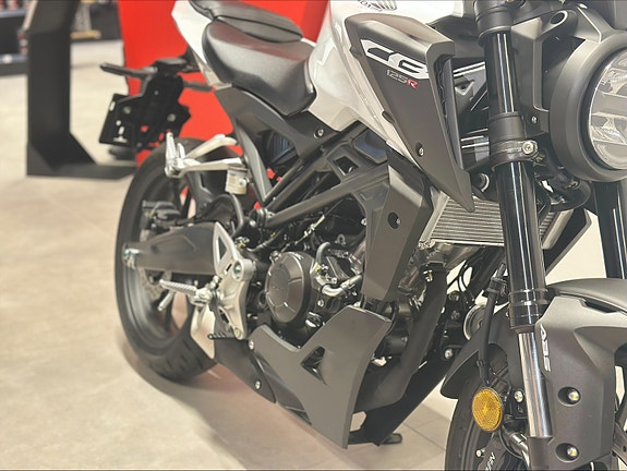 Honda CB125R - KAMPANJE! 7 of 12