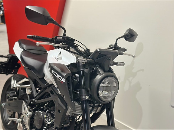 Honda CB125R - KAMPANJE! 8 of 12